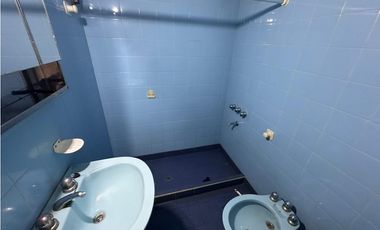 CHALET DE 5 AMBIENTES DESARROLLADO EN 2 PLANTAS, ZONA CONSTITUCION