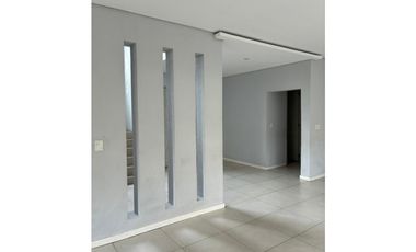 Casa en ALQUILER, Weston Fco lvarez