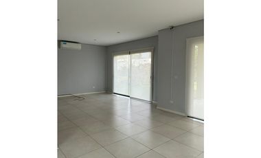 Casa en ALQUILER, Weston Fco lvarez