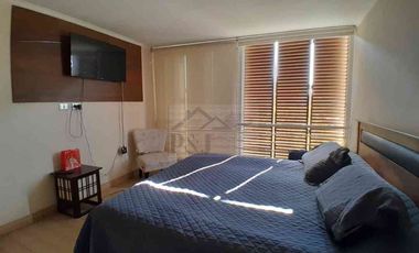 ARRIENDO CASA ESTILO TOWNHOUSE EN CONDOMINIO AMOBLADA