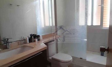 ARRIENDO CASA ESTILO TOWNHOUSE EN CONDOMINIO AMOBLADA