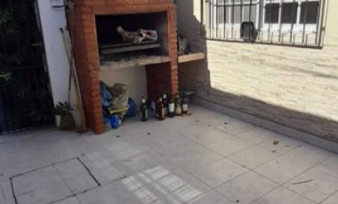 Casa PH en alquiler en Quilmes Oeste