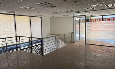 LOCAL COMERCIAL DE 385 M2 CALLE DEL ARZOBISPO 0655 BELLAVIST