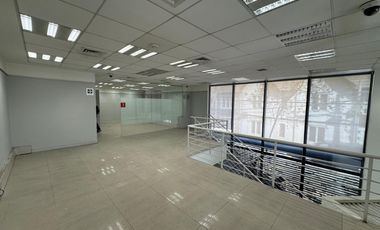 LOCAL COMERCIAL DE 385 M2 CALLE DEL ARZOBISPO 0655 BELLAVIST
