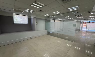 LOCAL COMERCIAL DE 385 M2 CALLE DEL ARZOBISPO 0655 BELLAVIST