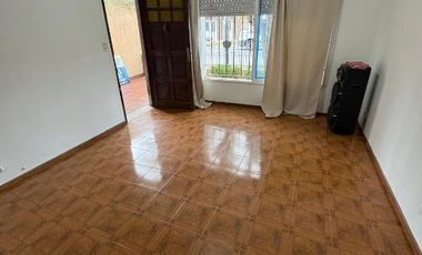 Casa PH en alquiler en Temperley Oeste