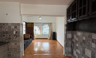 Casa PH en alquiler en Temperley Oeste