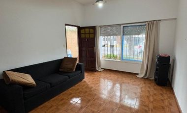 Casa PH en alquiler en Temperley Oeste