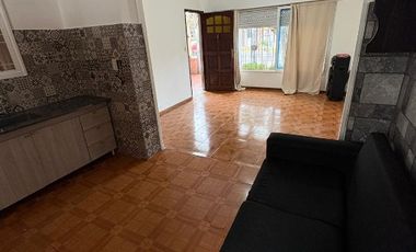 Casa PH en alquiler en Temperley Oeste