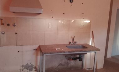CASA EN VENTA 2 DORMITORIOS LA BEBIDA, RIVADAVIA