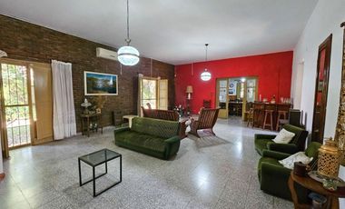 CASA EN VENTA EN VILLA CONSTITUCIÓN JARDIN 4 DORMI