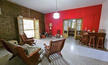 CASA EN VENTA EN VILLA CONSTITUCIÓN JARDIN 4 DORMI