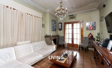 Venta Casa C/Jardín, Pileta, Monoambiente, Cochera