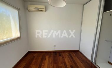 CASA EN VENTA B° LA COMARCA, CENTENARIO.