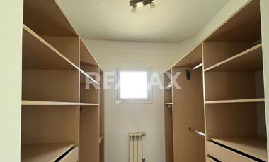CASA EN VENTA B° LA COMARCA, CENTENARIO.