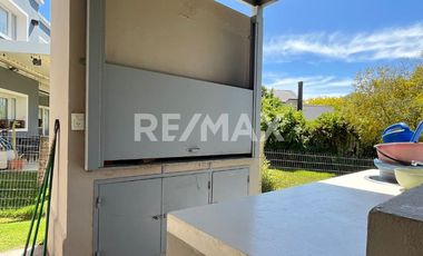 CASA EN VENTA B° LA COMARCA, CENTENARIO.