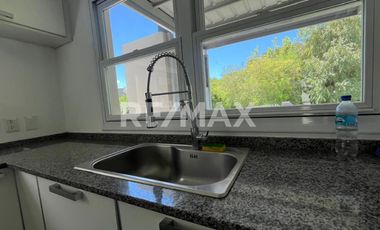 CASA EN VENTA B° LA COMARCA, CENTENARIO.