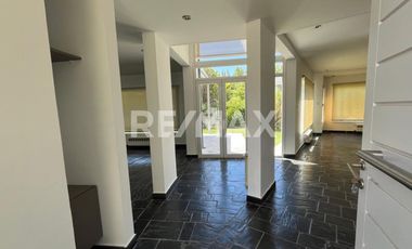 CASA EN VENTA B° LA COMARCA, CENTENARIO.