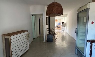 VENTA CASA 4 AMBIENTES COCHERA QUILMES APTO CRED