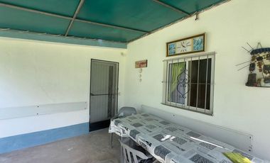 CASA EN VENTA 2 DORMITORIOS CON PILETA ALVAREZ