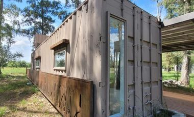 CASAS 2 DORMITORIOS  EN CONTAINERS. C. TIMBO