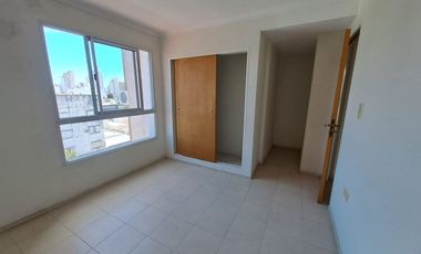 Alquiler Depto Duplex 2 dormitorios e/ Boulevares