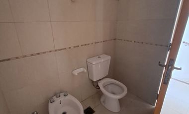 Alquiler Depto Duplex 2 dormitorios e/ Boulevares
