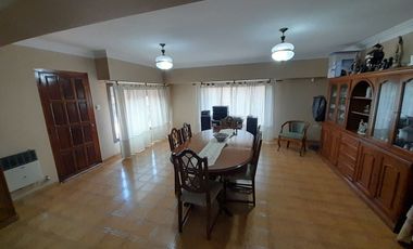 LOCAL EN VENTA CON VIVIENDA