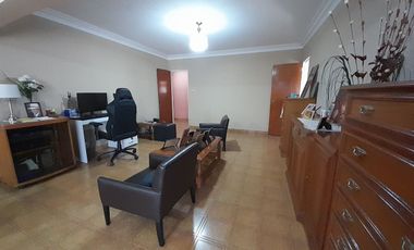 LOCAL EN VENTA CON VIVIENDA