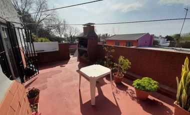 LOCAL EN VENTA CON VIVIENDA