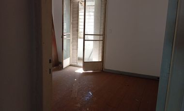 Local Lote c/vivienda Lomas sobre Yrigoyen 8900