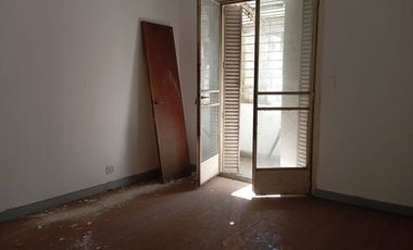 Local Lote c/vivienda Lomas sobre Yrigoyen 8900