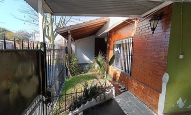 VENTA CASA MULTIFAMILIAR MORENO APTO CRED PERMUTA