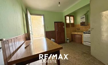 CASA EN PLENO CENTRO !!