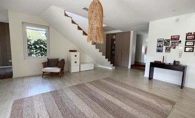 Venta Casa Amueblada Barrio Estudiantes Mercedes