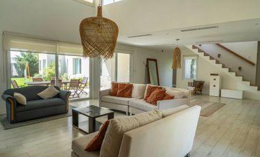 Venta Casa Amueblada Barrio Estudiantes Mercedes