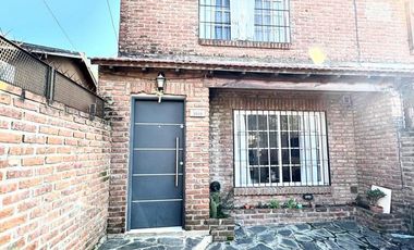 VENTA CASA PH 4 AMBIENTES MORON JARDIN/LAVADERO