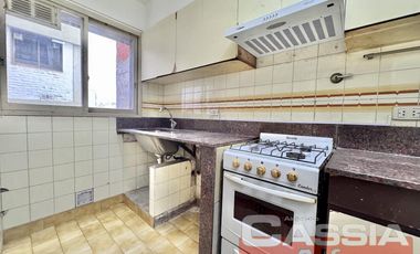 DEPARTAMENTO DOS AMBIENTES MUY LUMINOSO, UN DORMIT. COCINA INDEP. 40m2
