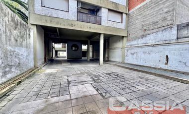 DEPARTAMENTO DOS AMBIENTES MUY LUMINOSO, UN DORMIT. COCINA INDEP. 40m2