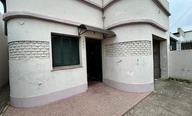 casa cuatro ambientes para alquilar lujan rawson