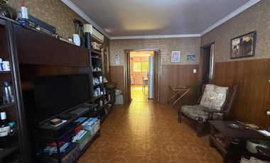 VENTA CASA DOS AMB C/COCHERA, PATIO - APTO CREDITO