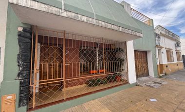 VENTA CASA DOS AMB C/COCHERA, PATIO - APTO CREDITO