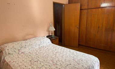 VENTA CASA DOS AMB C/COCHERA, PATIO - APTO CREDITO