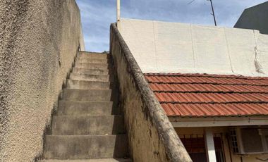 VENTA CASA DOS AMB C/COCHERA, PATIO - APTO CREDITO