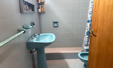 VENTA CASA DOS AMB C/COCHERA, PATIO - APTO CREDITO