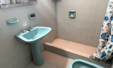 VENTA CASA DOS AMB C/COCHERA, PATIO - APTO CREDITO