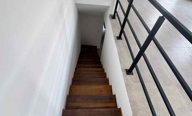 EXCLUSIVO DUPLEX EN 5TA SECCION