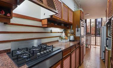 VENTA Casa 6 amb Olivos Parque Cocheras Pileta