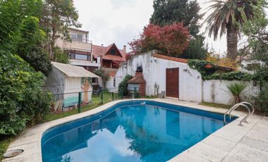 VENTA Casa 6 amb Olivos Parque Cocheras Pileta