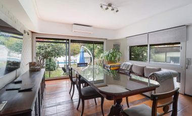 VENTA Casa 6 amb Olivos Parque Cocheras Pileta